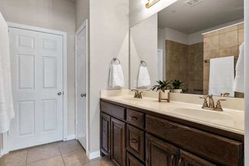 27-web-or-mls-3075 Willow Grove Blvd 2302-27.jpg